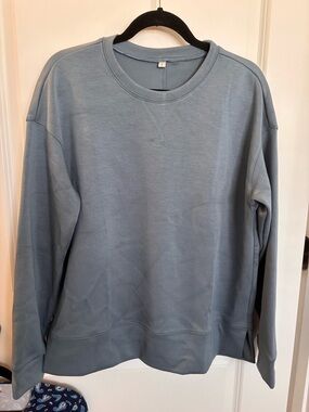 Women’s Crewneck Sweatsuit in Dusty Blue
